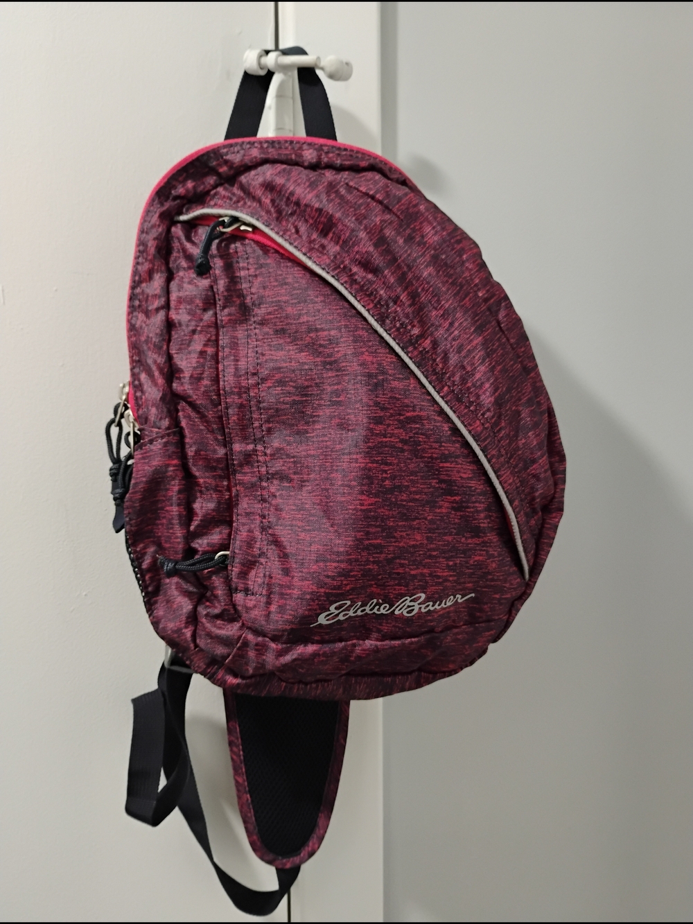 Eddie Bauer Stowaway Sling Bag